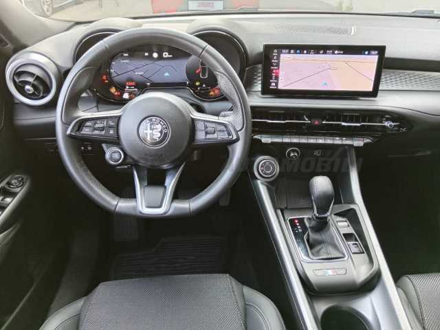 Alfa Romeo Tonale 1.6l - red