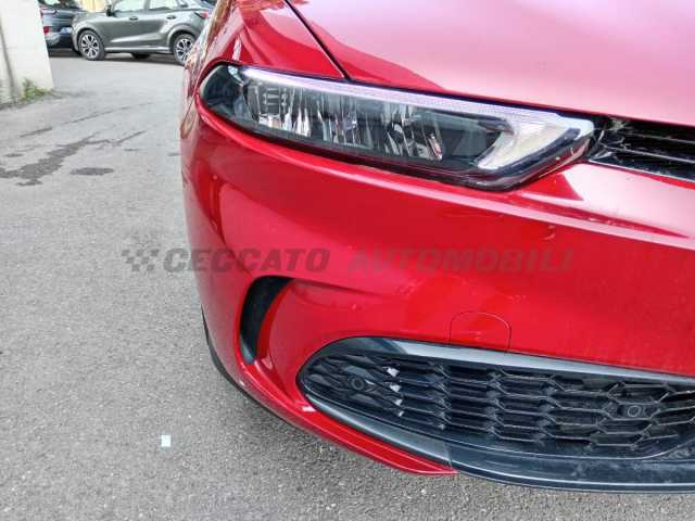 Alfa Romeo Tonale 1.6l - red