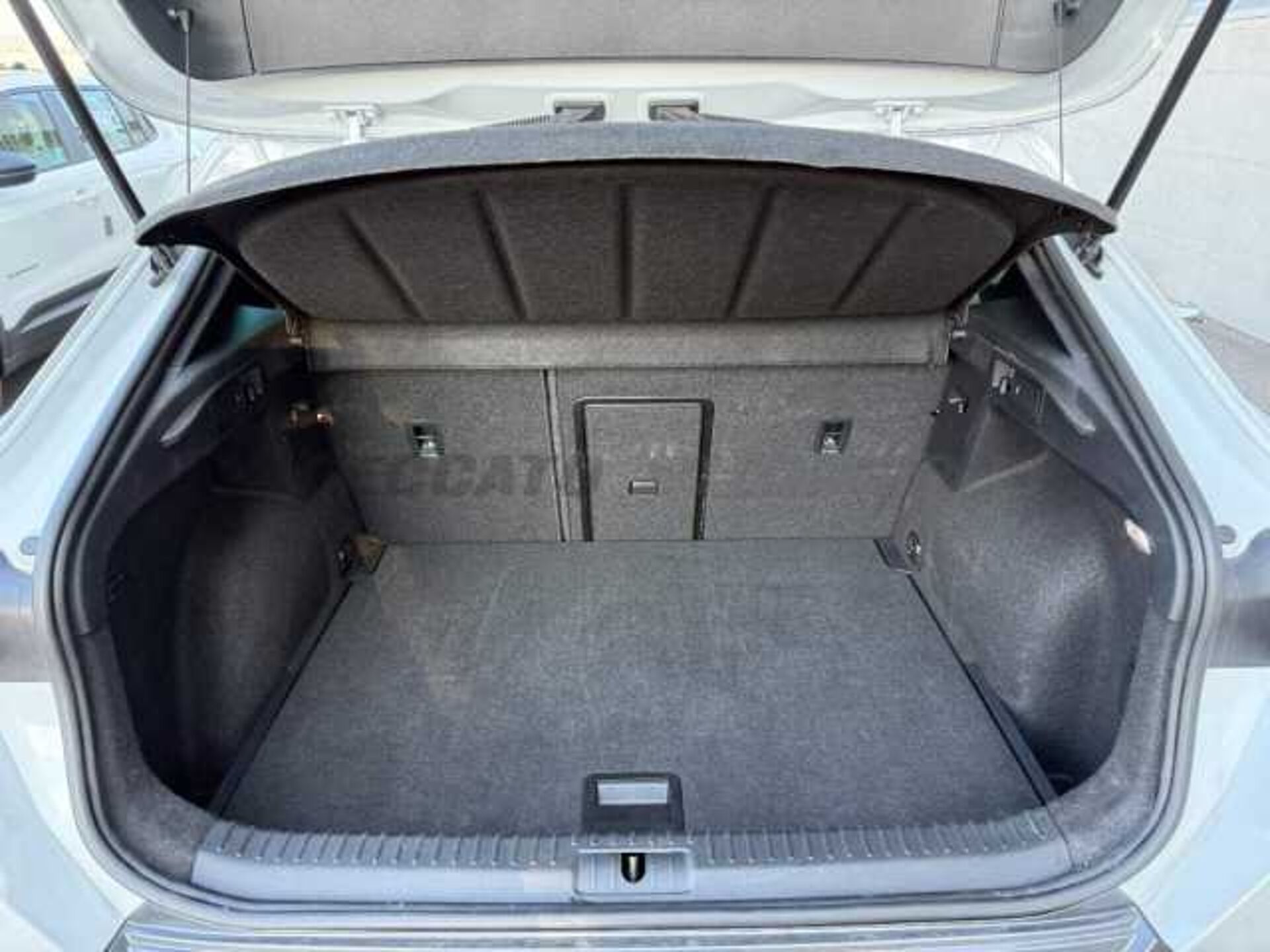 CUPRA Formentor 2.0l - white