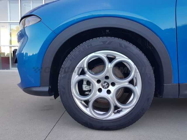 Alfa Romeo Tonale 1.6l - blue