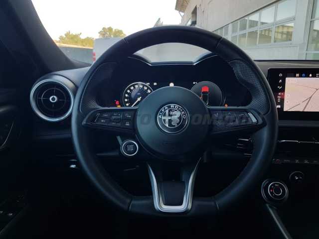 Alfa Romeo Tonale 1.6l - blue