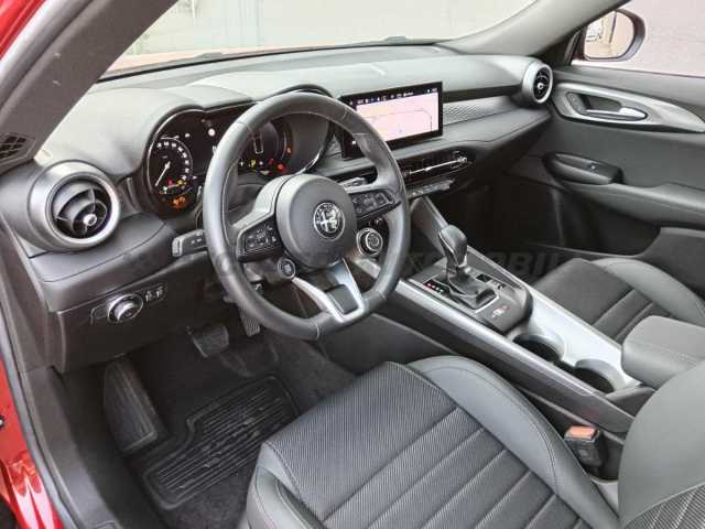 Alfa Romeo Tonale 1.6l - red