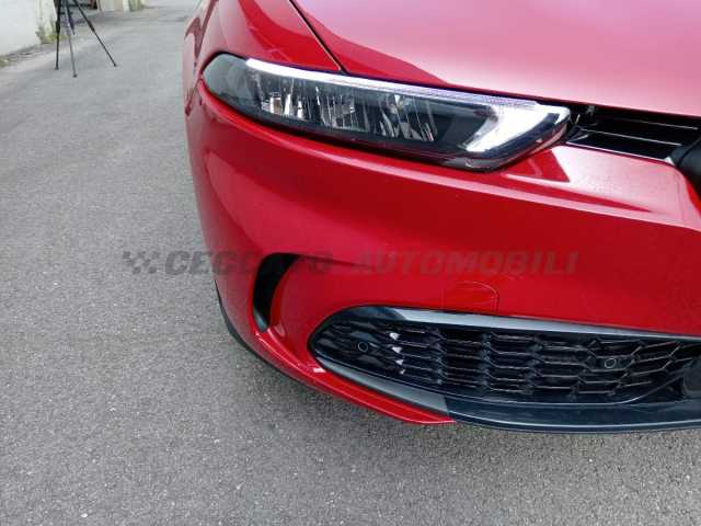 Alfa Romeo Tonale 1.6l - red