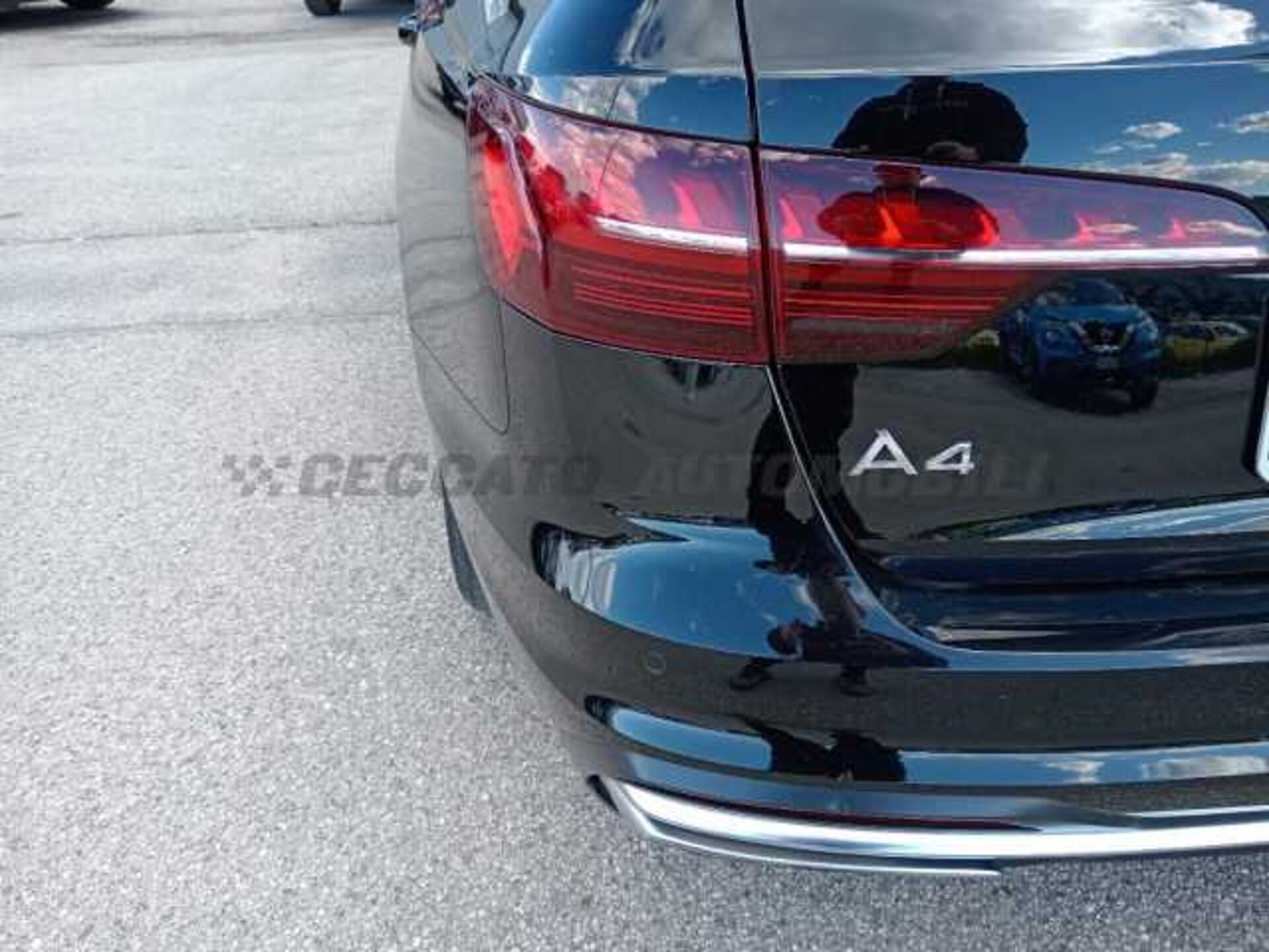 Audi A4 2.0l - black