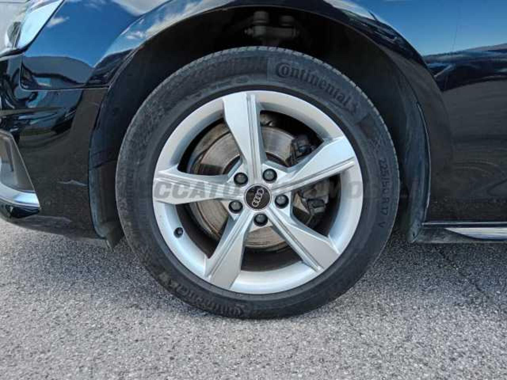 Audi A4 2.0l - black