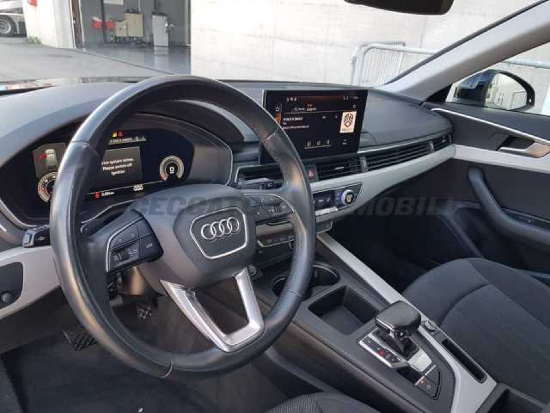 Audi A4 2.0l - black