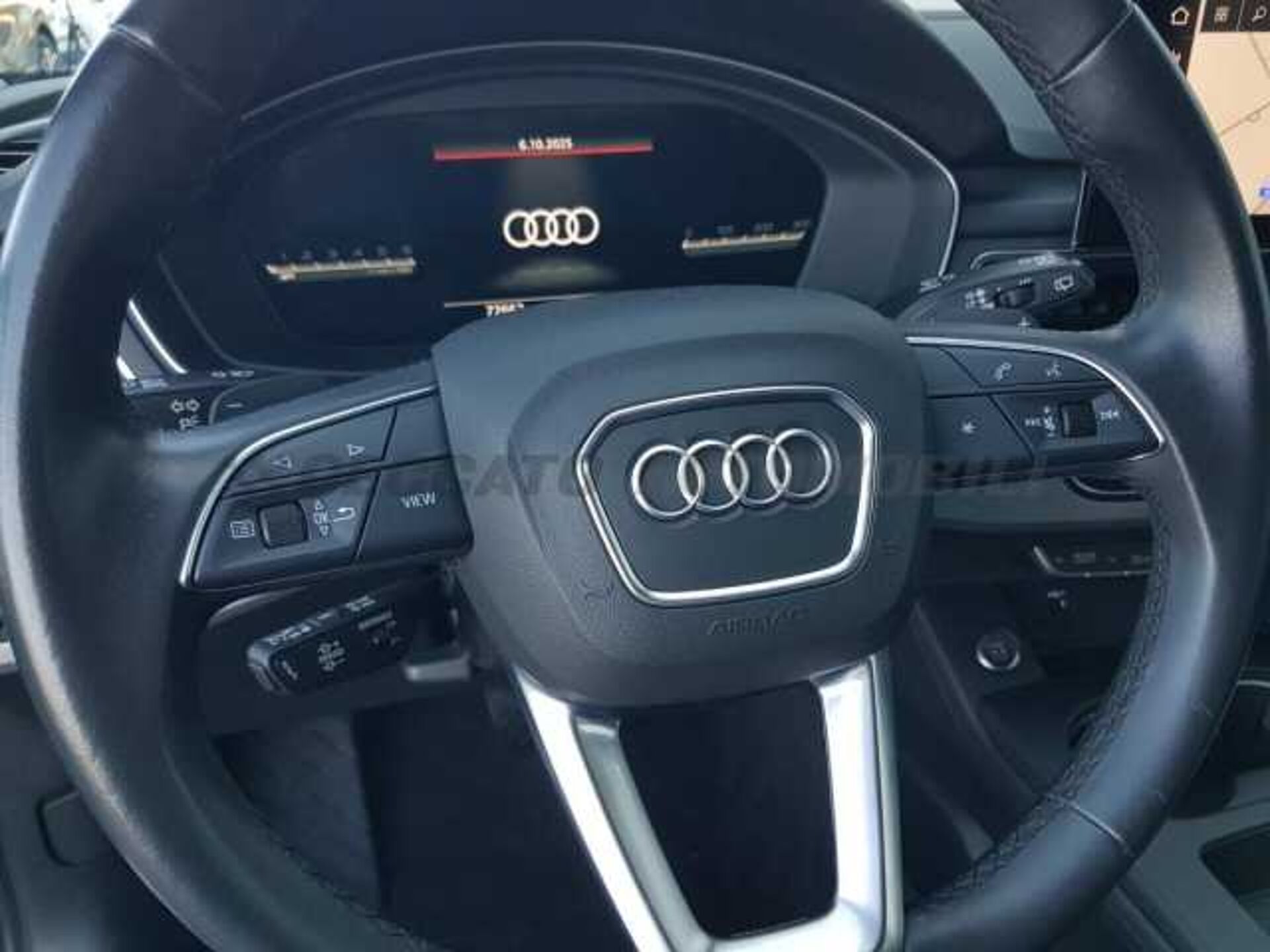 Audi A4 2.0l - black