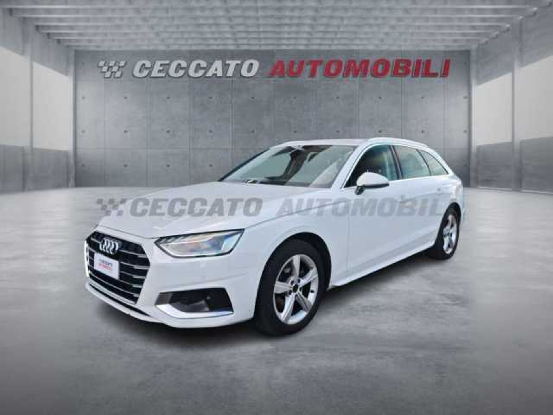 Audi A4 2.0l - white