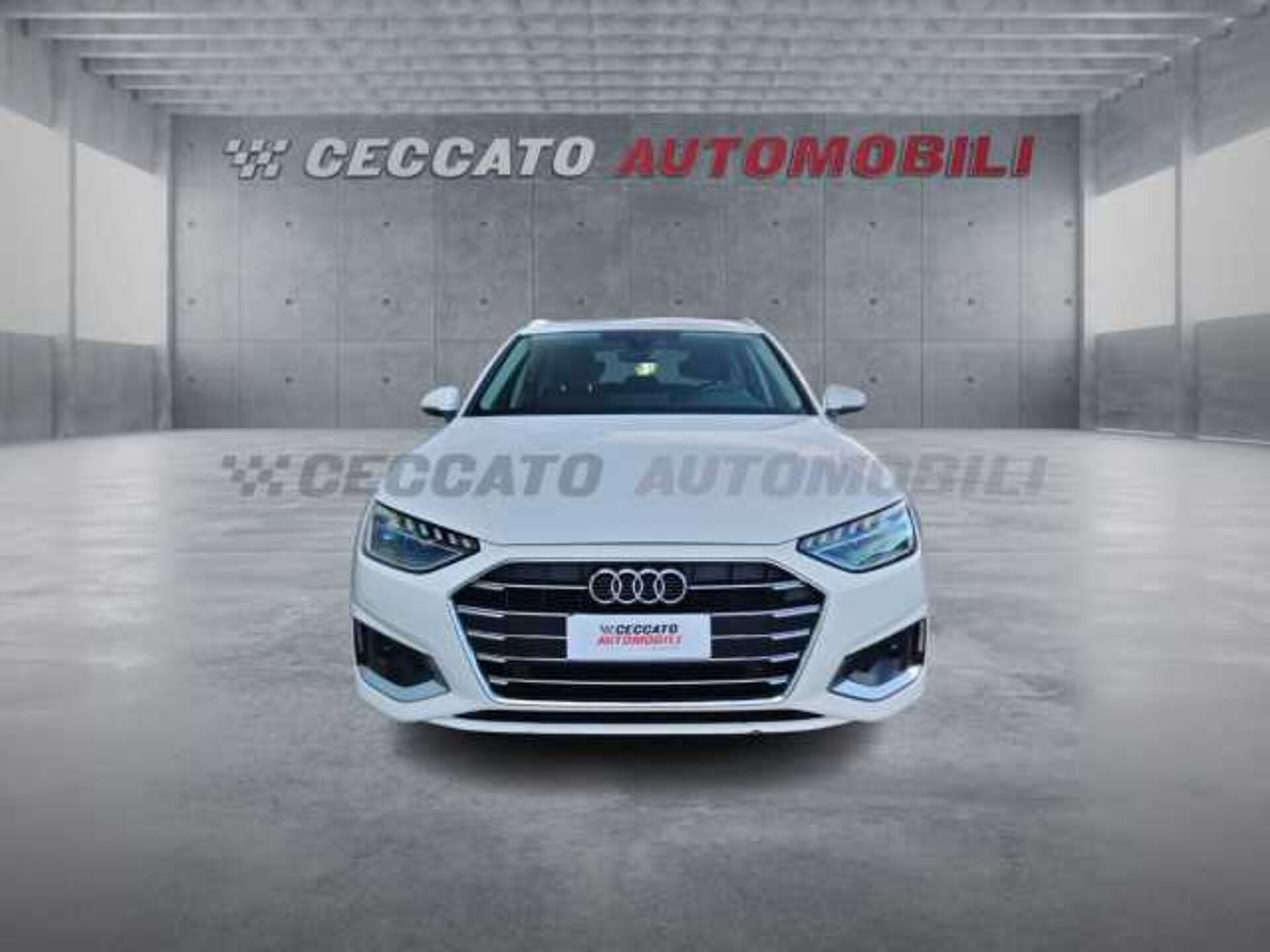 Audi A4 2.0l - white