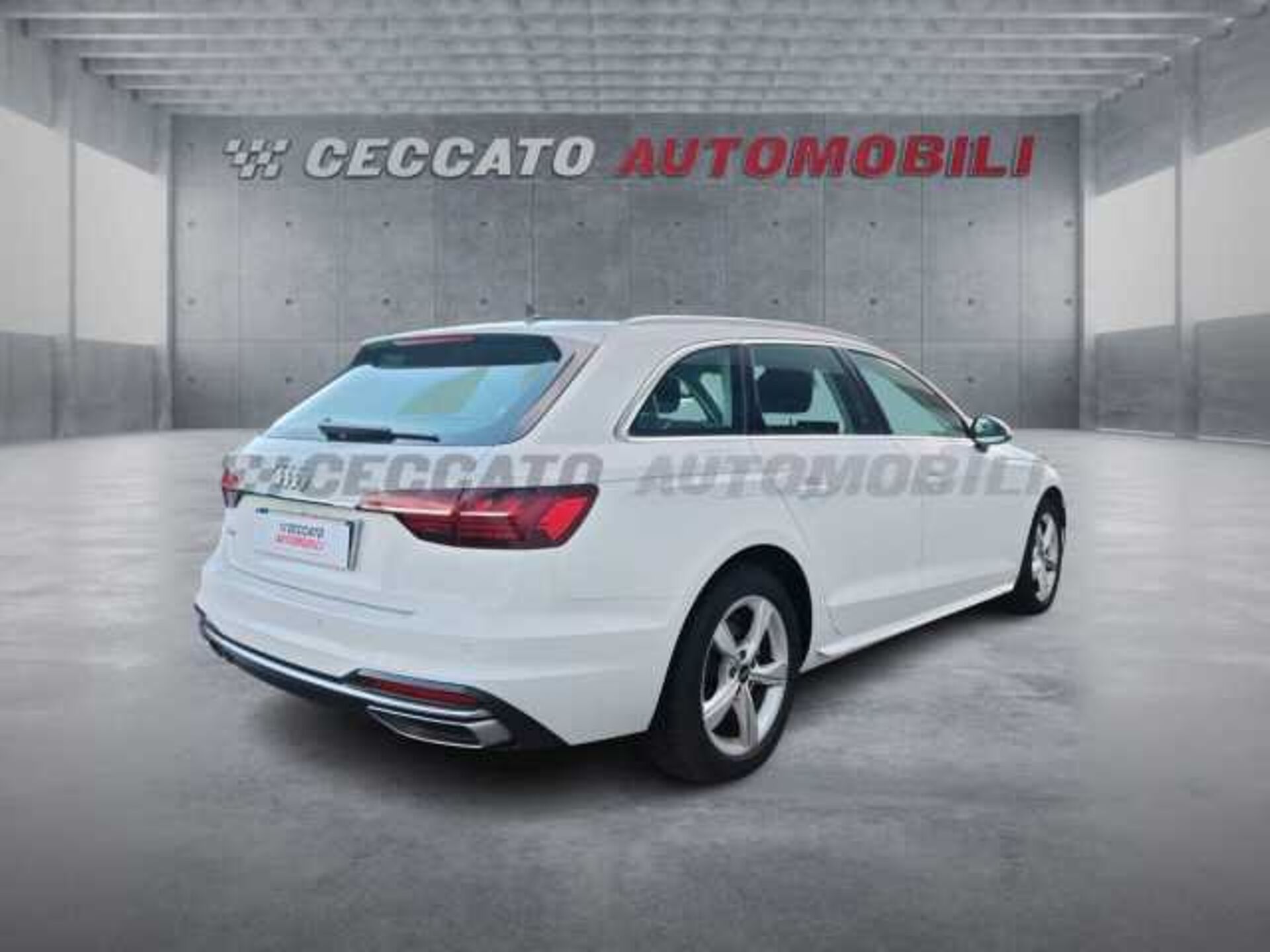 Audi A4 2.0l - white