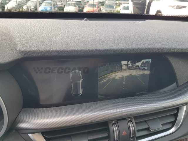 Alfa Romeo Stelvio 2.1l - white