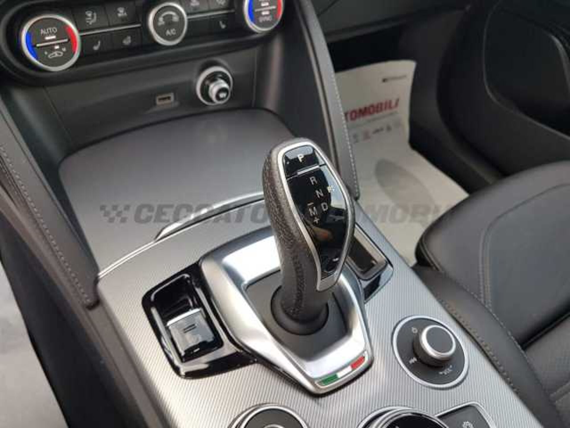 Alfa Romeo Stelvio 2.1l - white