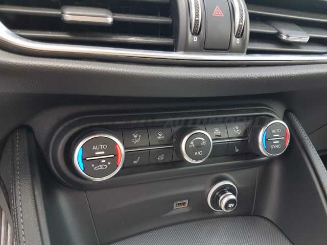 Alfa Romeo Stelvio 2.1l - white