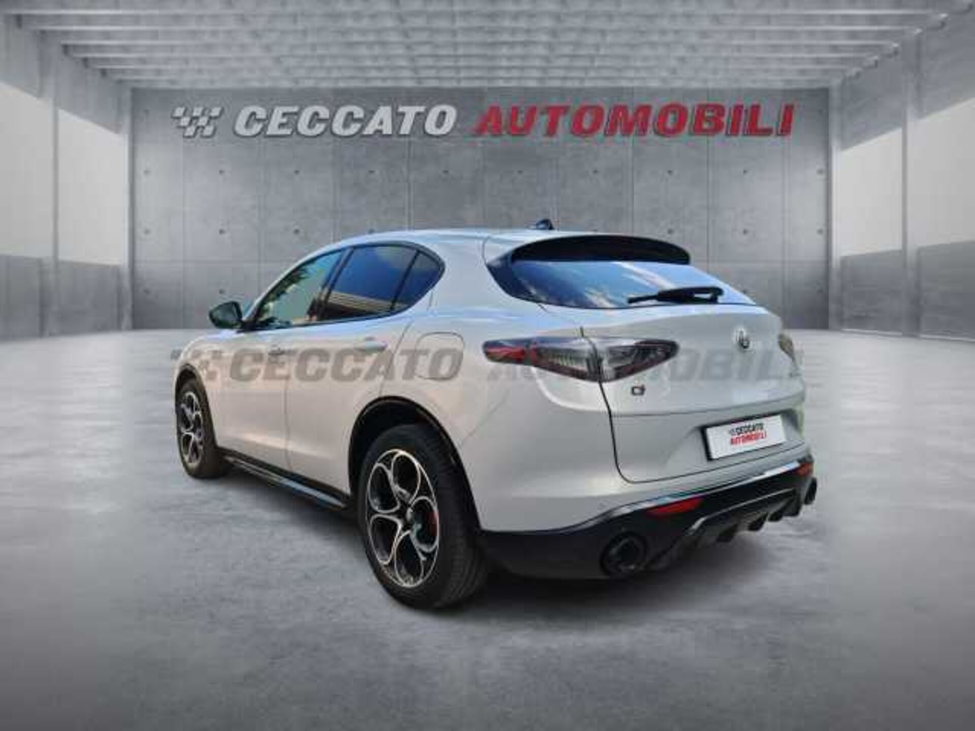 Alfa Romeo Stelvio 2.1l - white
