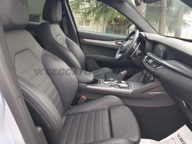 Alfa Romeo Stelvio 2.1l - white