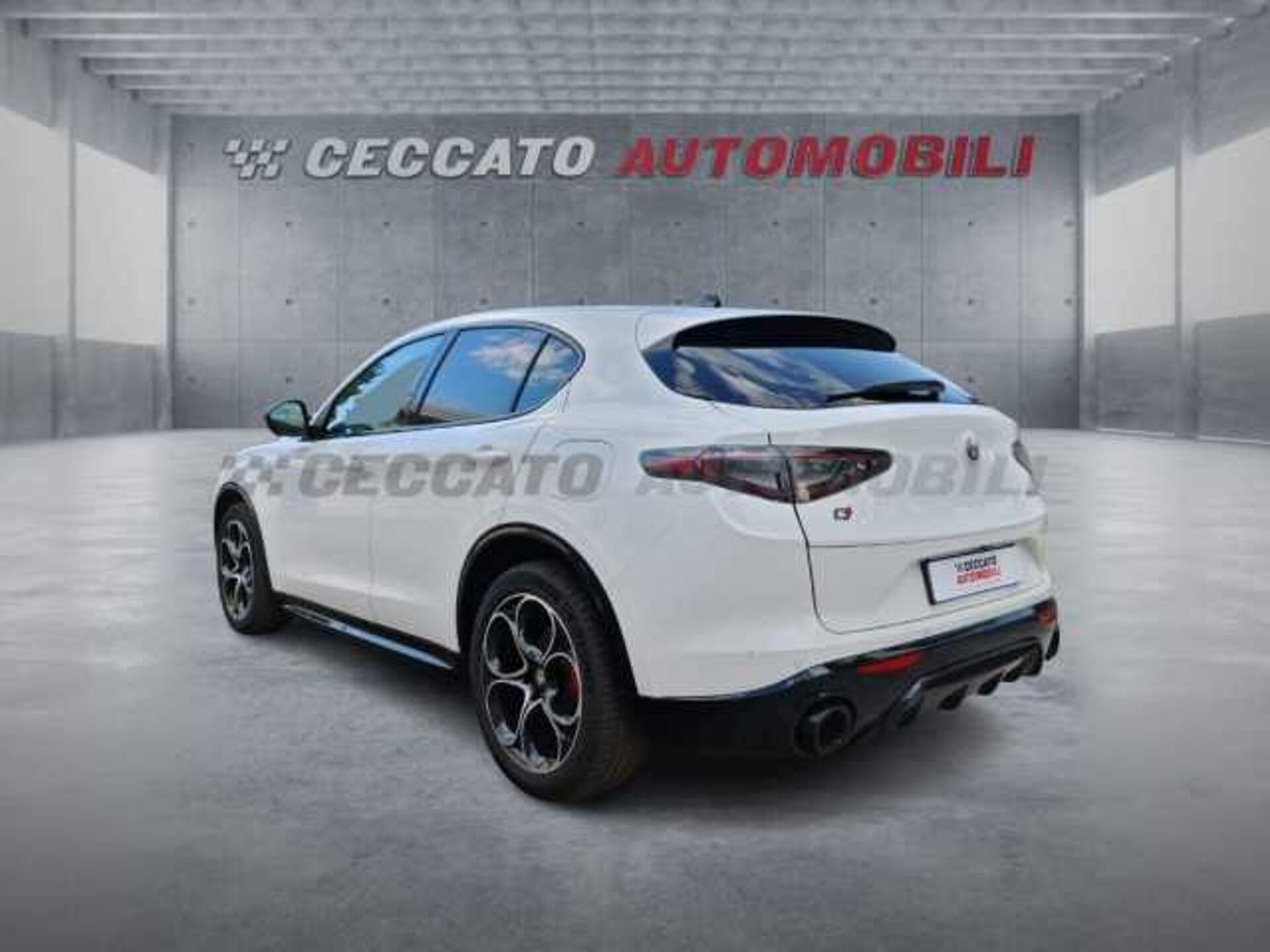 Alfa Romeo Stelvio 2.1l - white