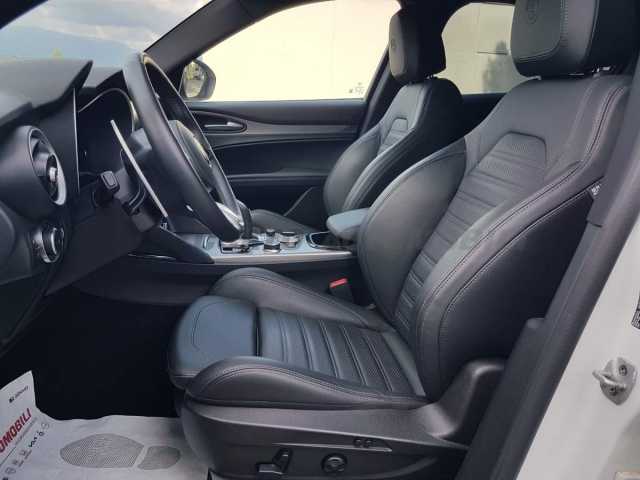 Alfa Romeo Stelvio 2.1l - white
