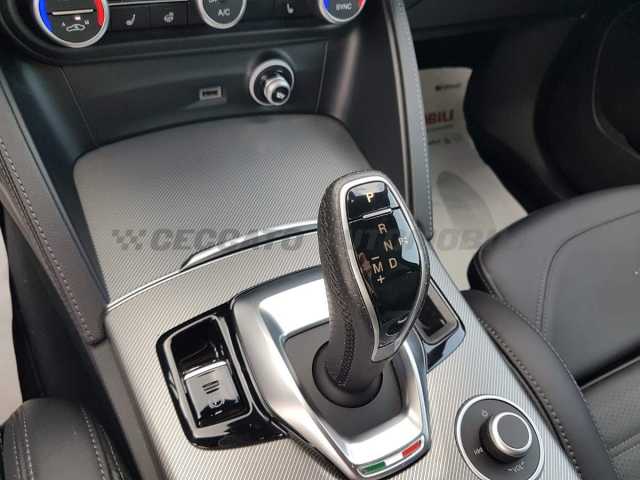 Alfa Romeo Stelvio 2.1l - white