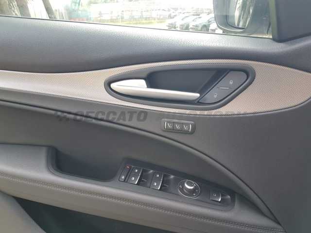 Alfa Romeo Stelvio 2.1l - white