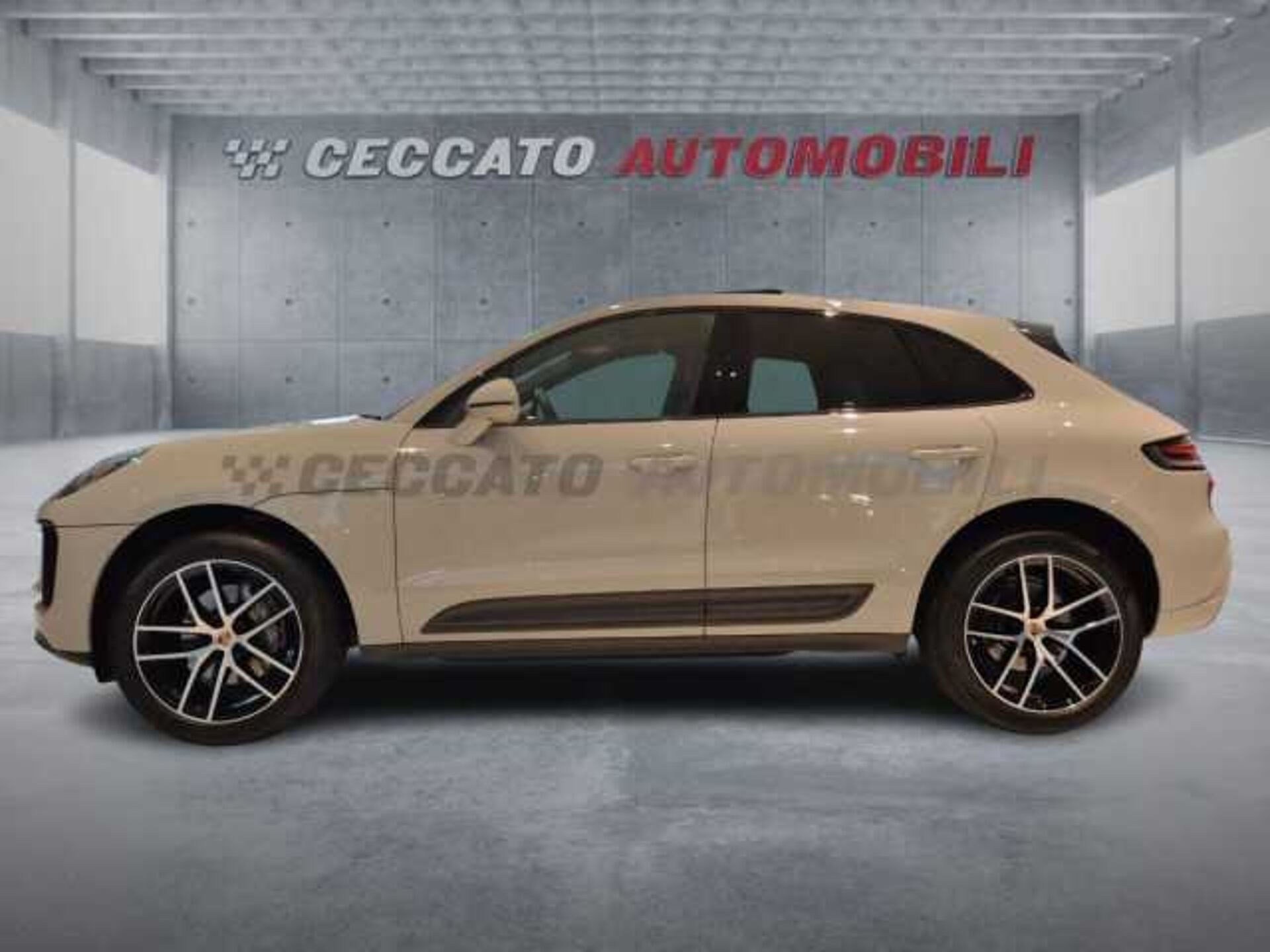 Porsche Macan 2.0l - grey