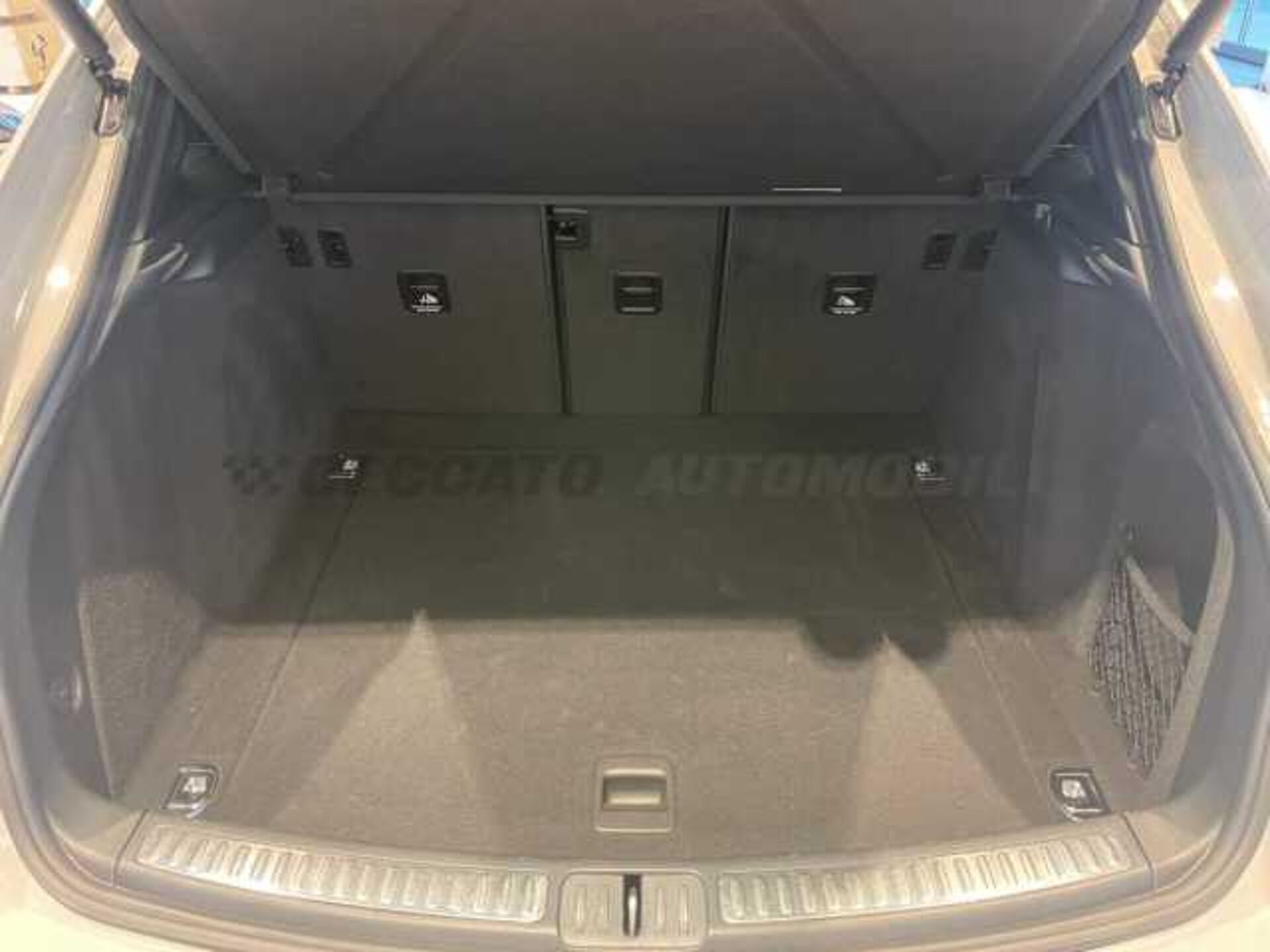 Porsche Macan 2.0l - grey