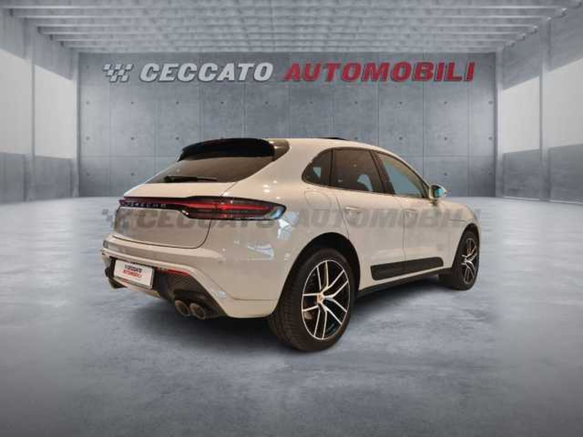 Porsche Macan 2.0l - grey