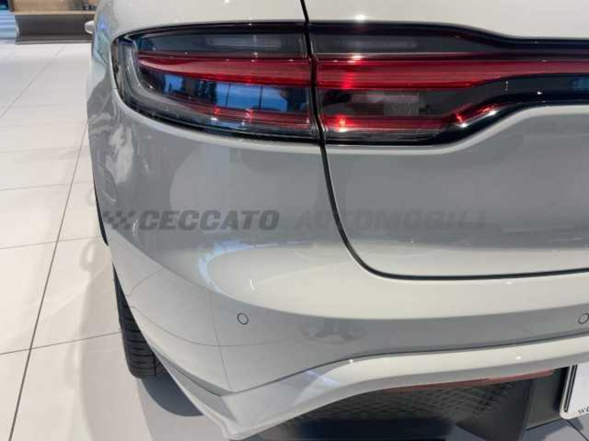 Porsche Macan 2.0l - grey