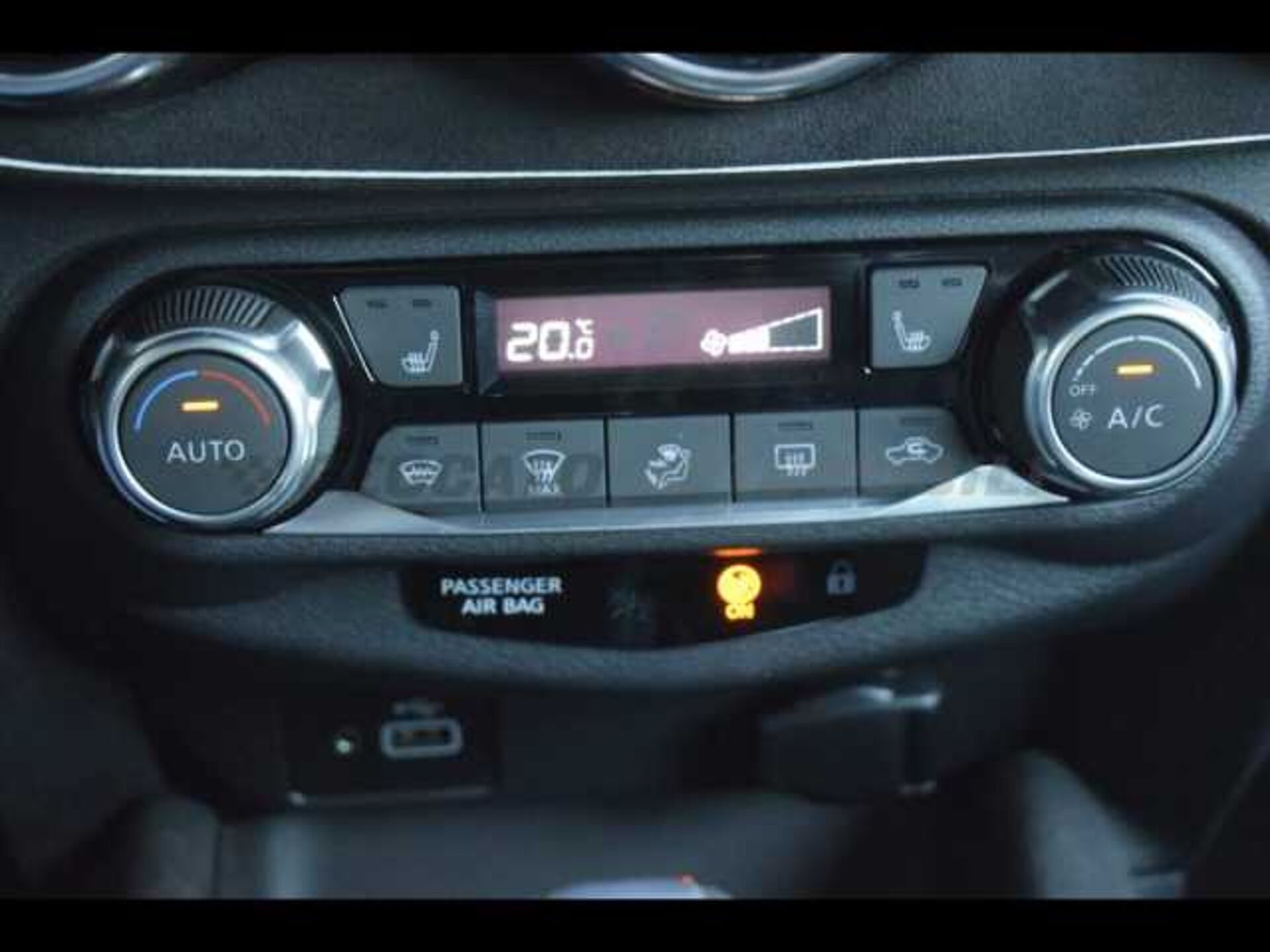 Nissan Juke 1.6l - blue