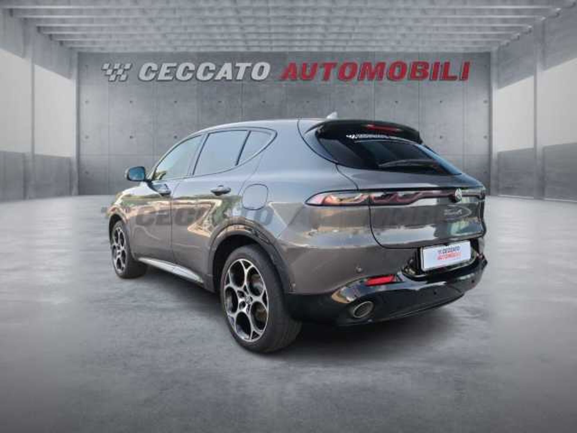 Alfa Romeo Tonale 0.0l - grey