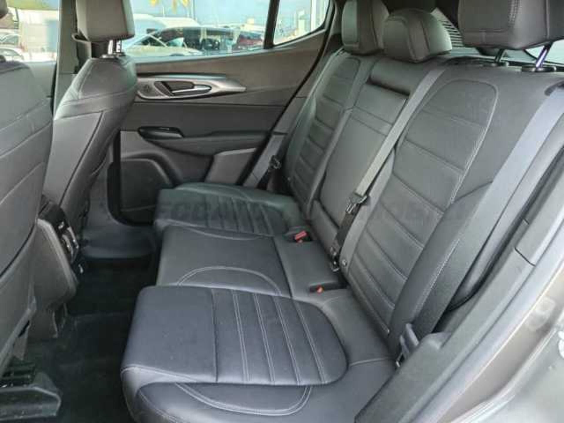 Alfa Romeo Tonale 0.0l - grey