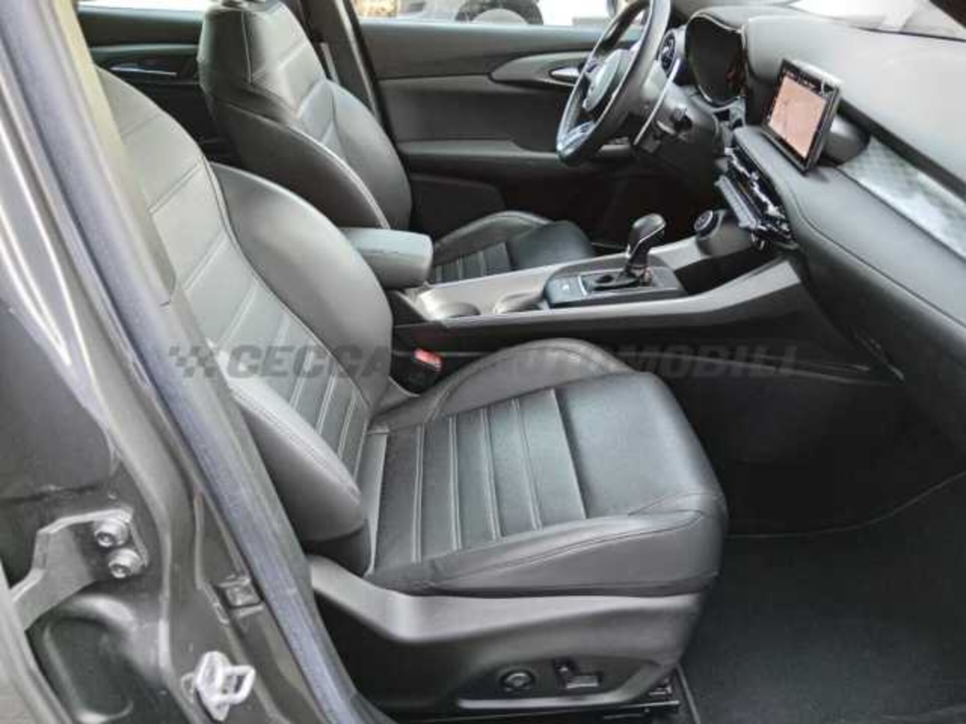 Alfa Romeo Tonale 0.0l - grey