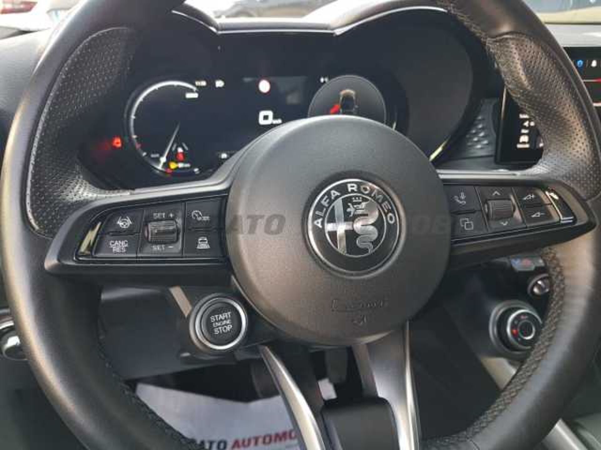 Alfa Romeo Tonale 1.6l - white