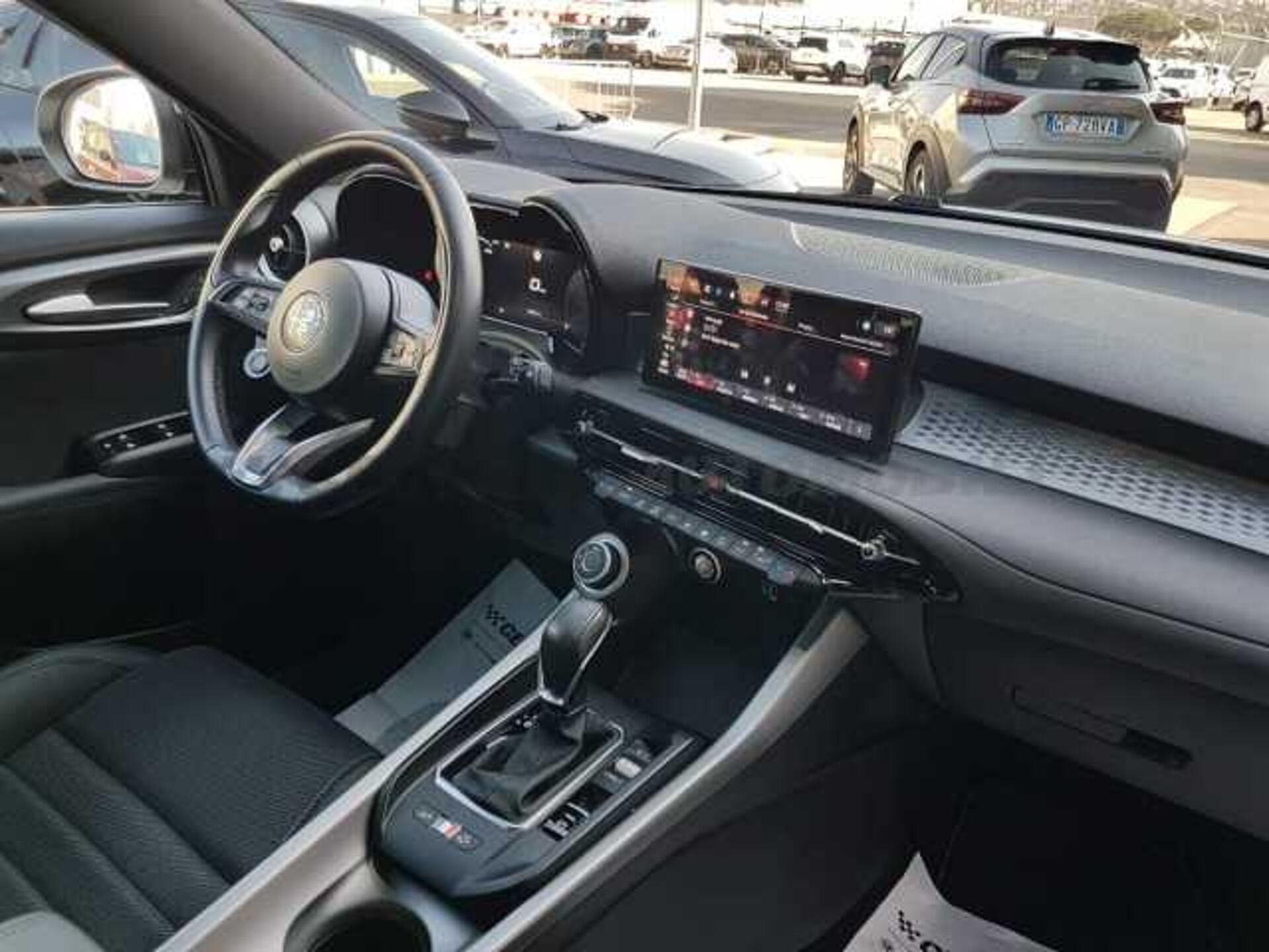 Alfa Romeo Tonale 1.6l - white