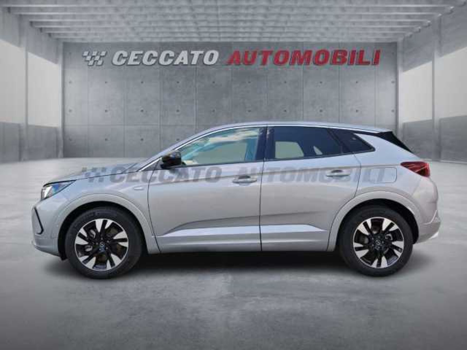 Opel Grandland 1.6l - grey