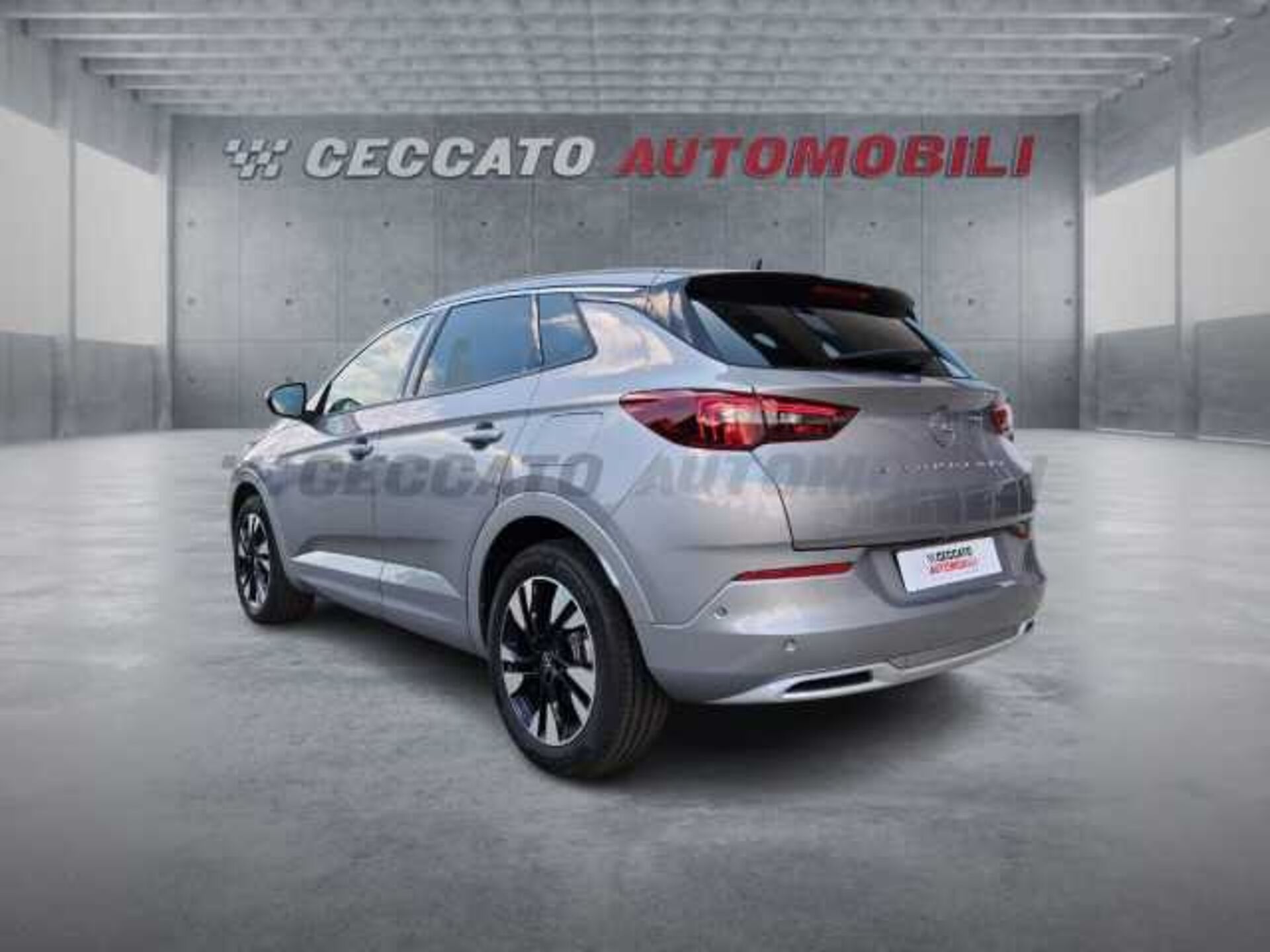 Opel Grandland 1.6l - grey