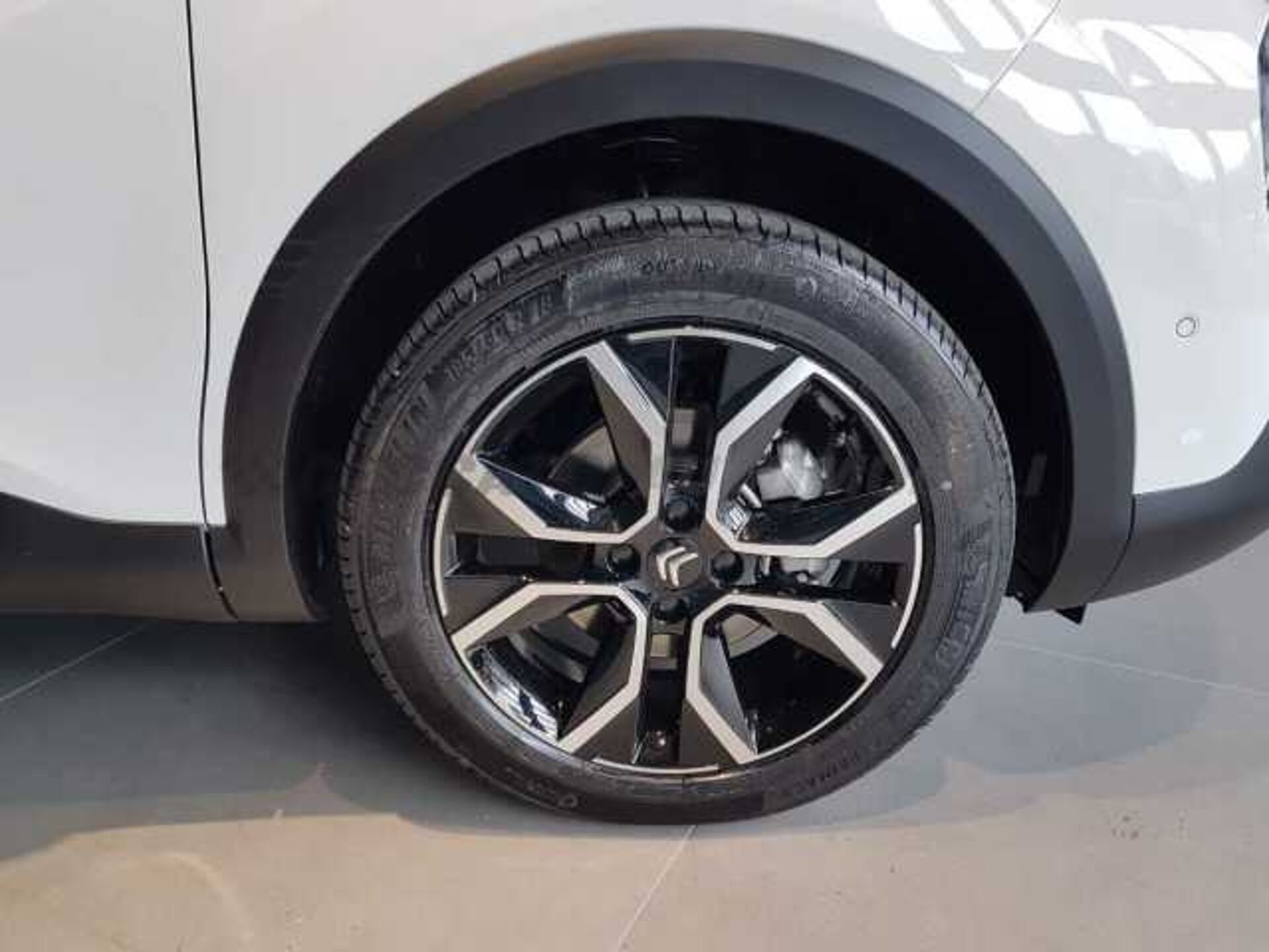 Citroen C4 0.0l - white