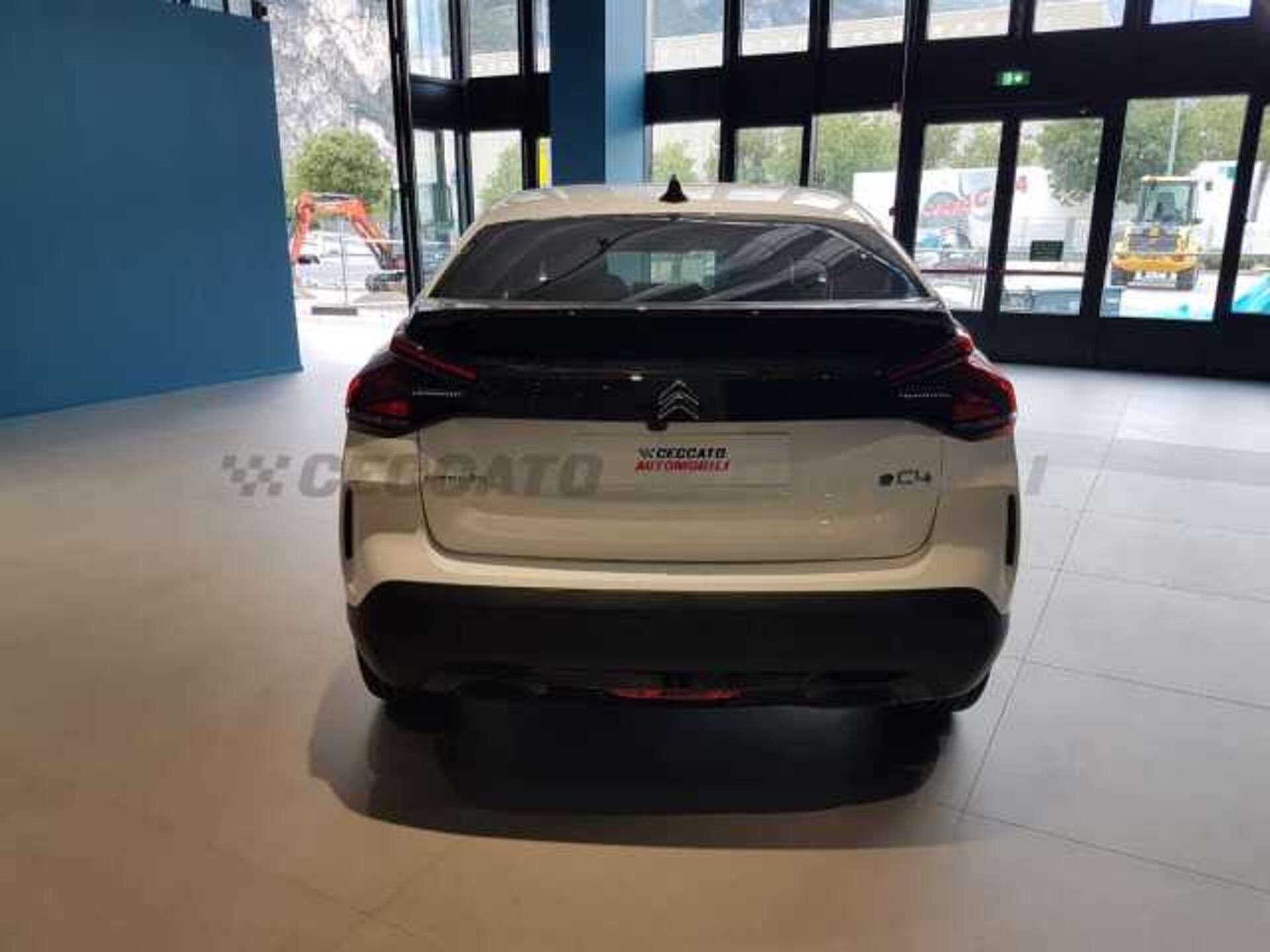 Citroen C4 0.0l - white