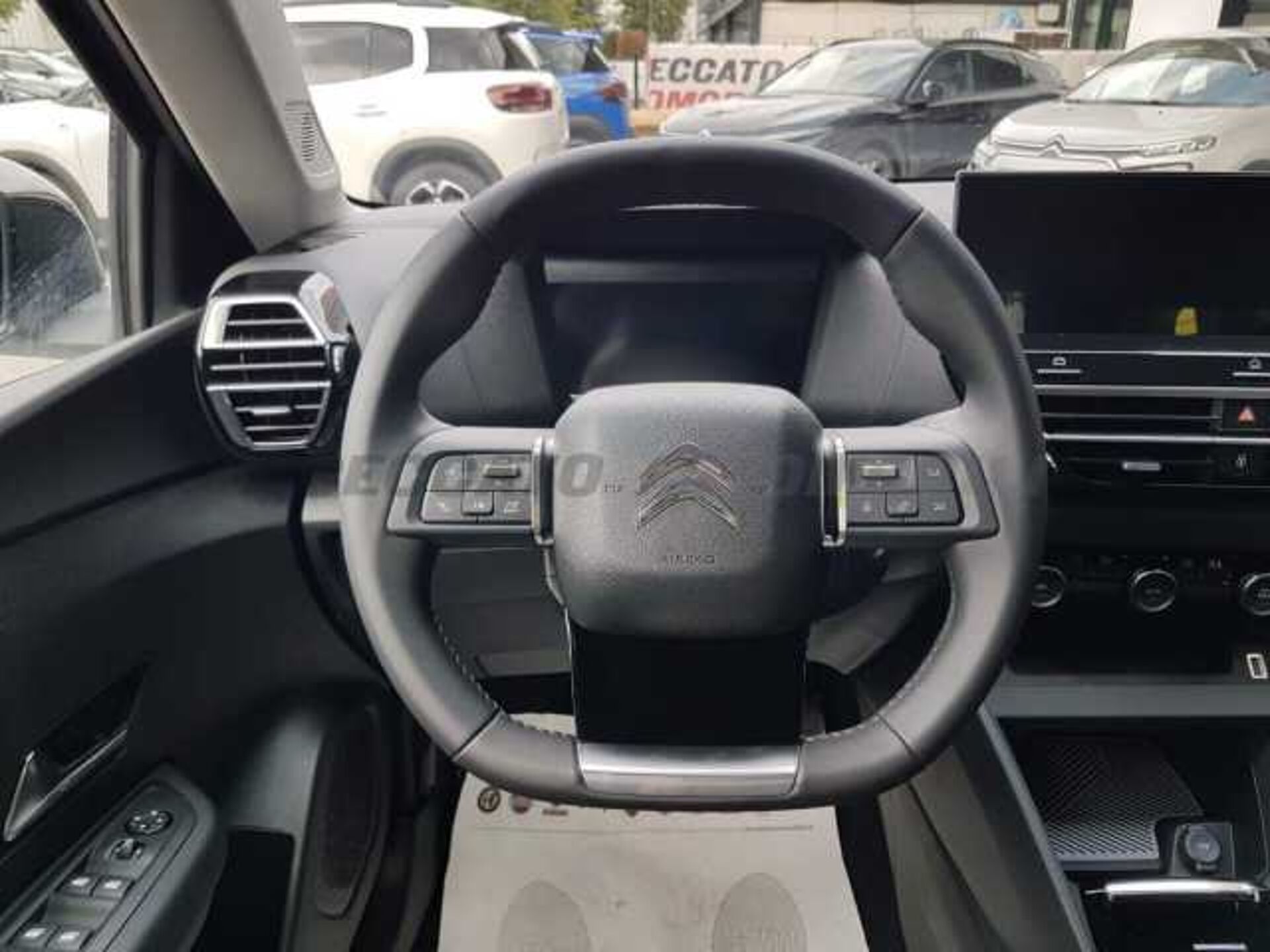 Citroen C4 0.0l - black