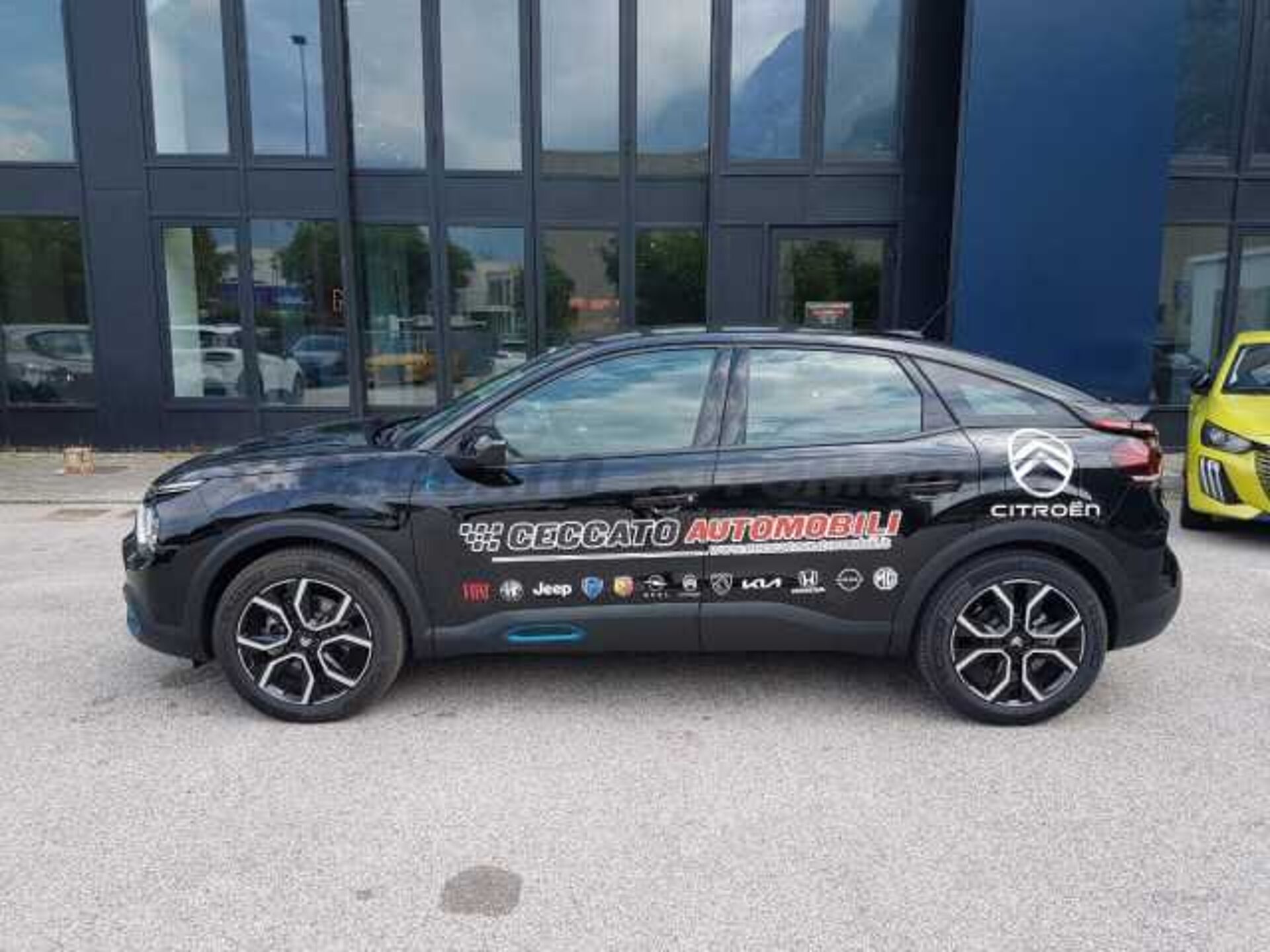 Citroen C4 0.0l - black