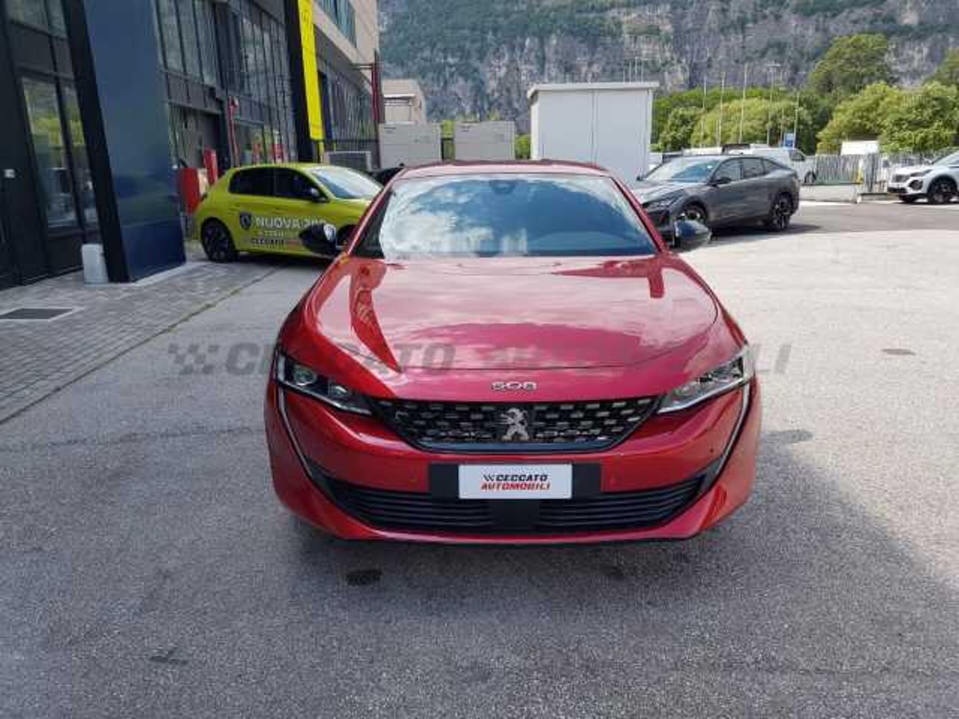 Peugeot 508 1.5l - red