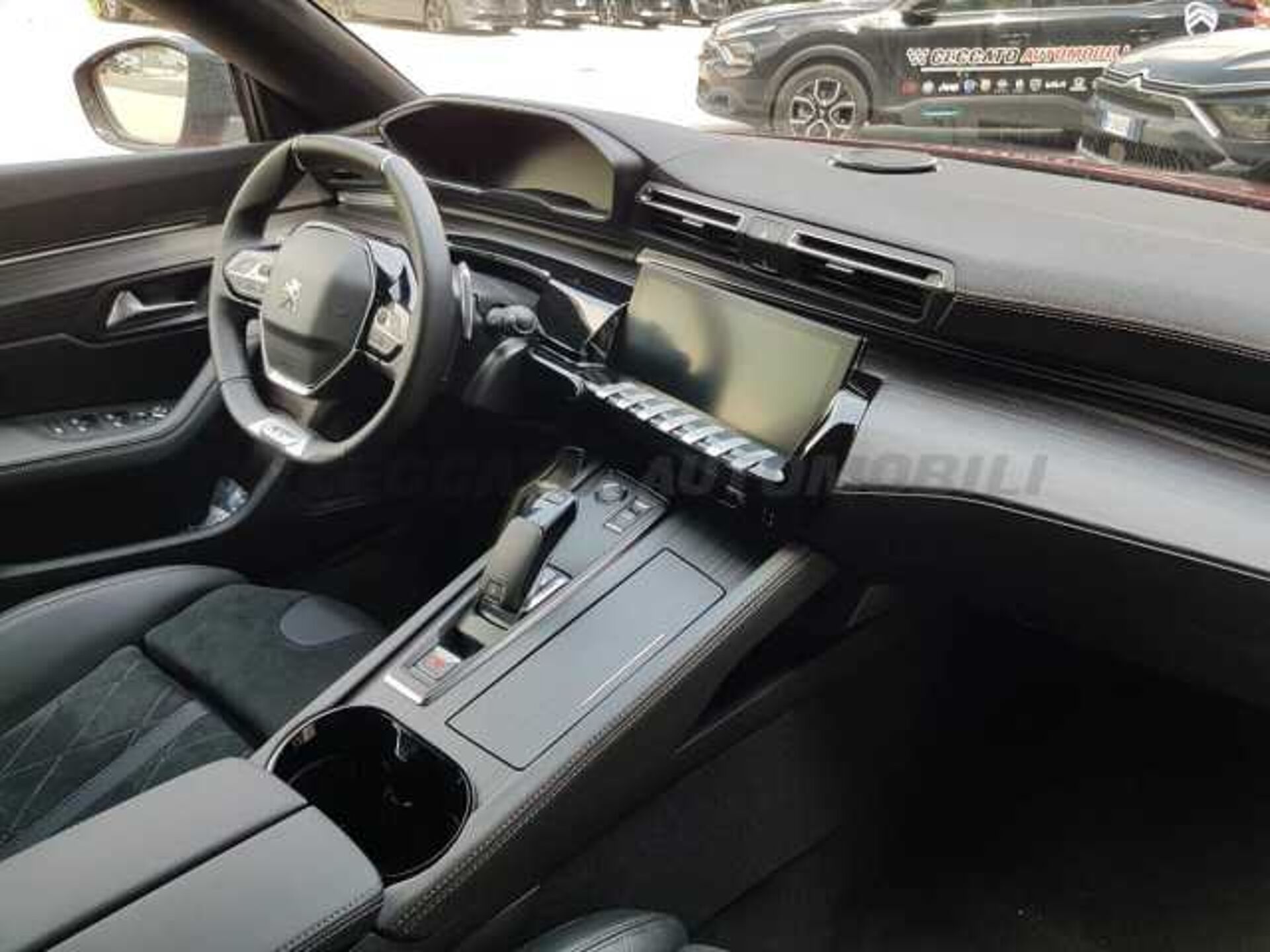 Peugeot 508 1.5l - red