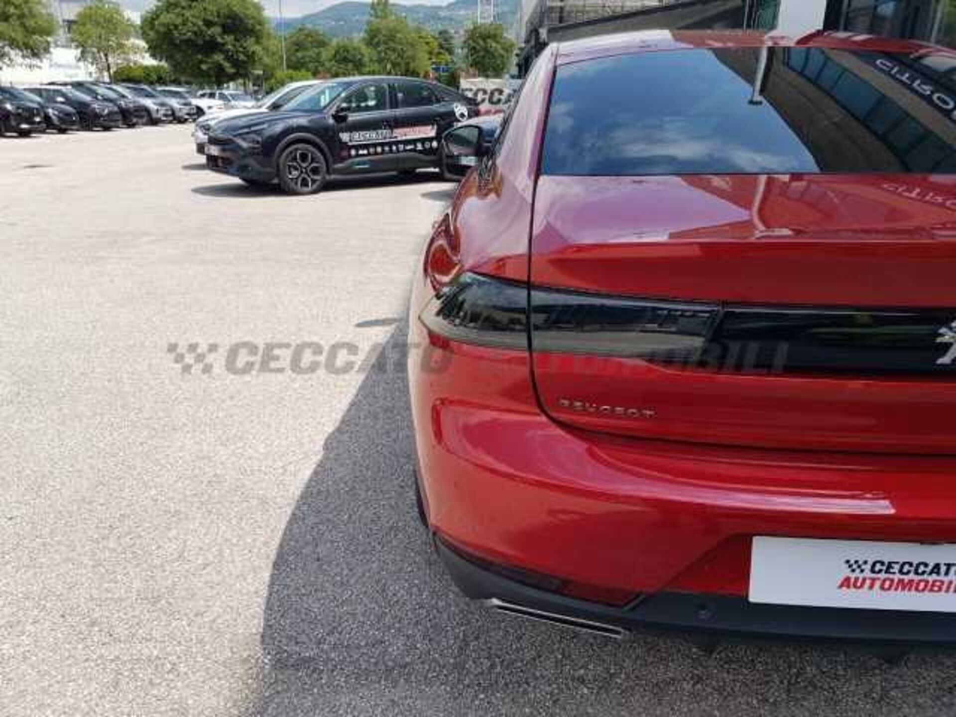 Peugeot 508 1.5l - red