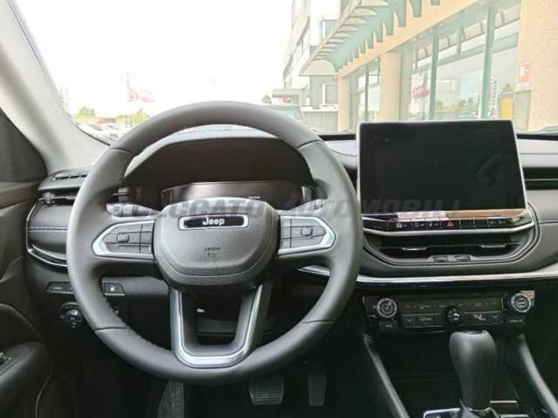 Jeep Compass 1.3l - white