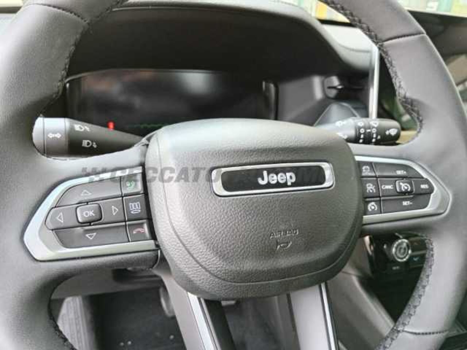 Jeep Compass 1.3l - white