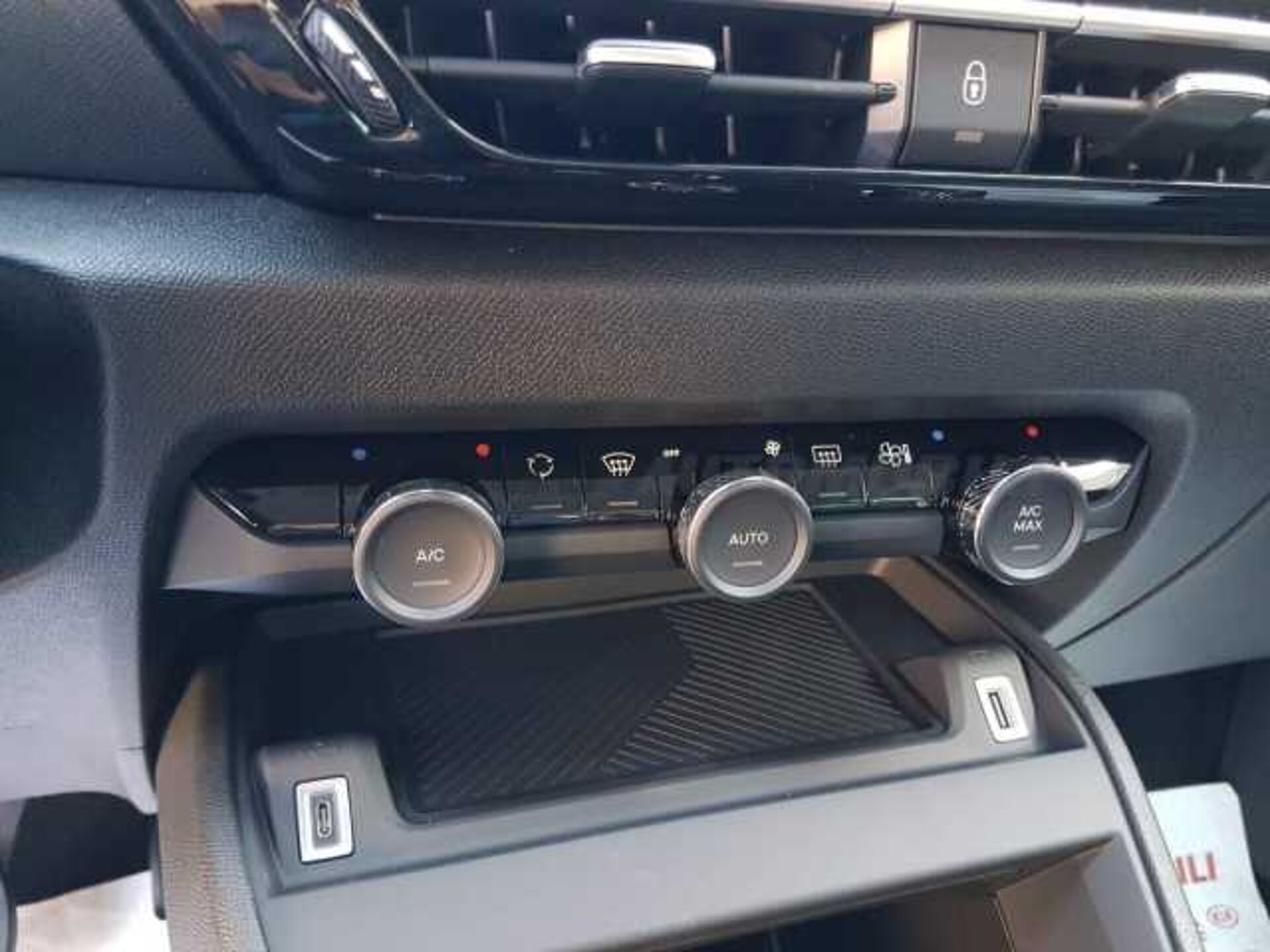 Citroen C4 X 0.0l - grey