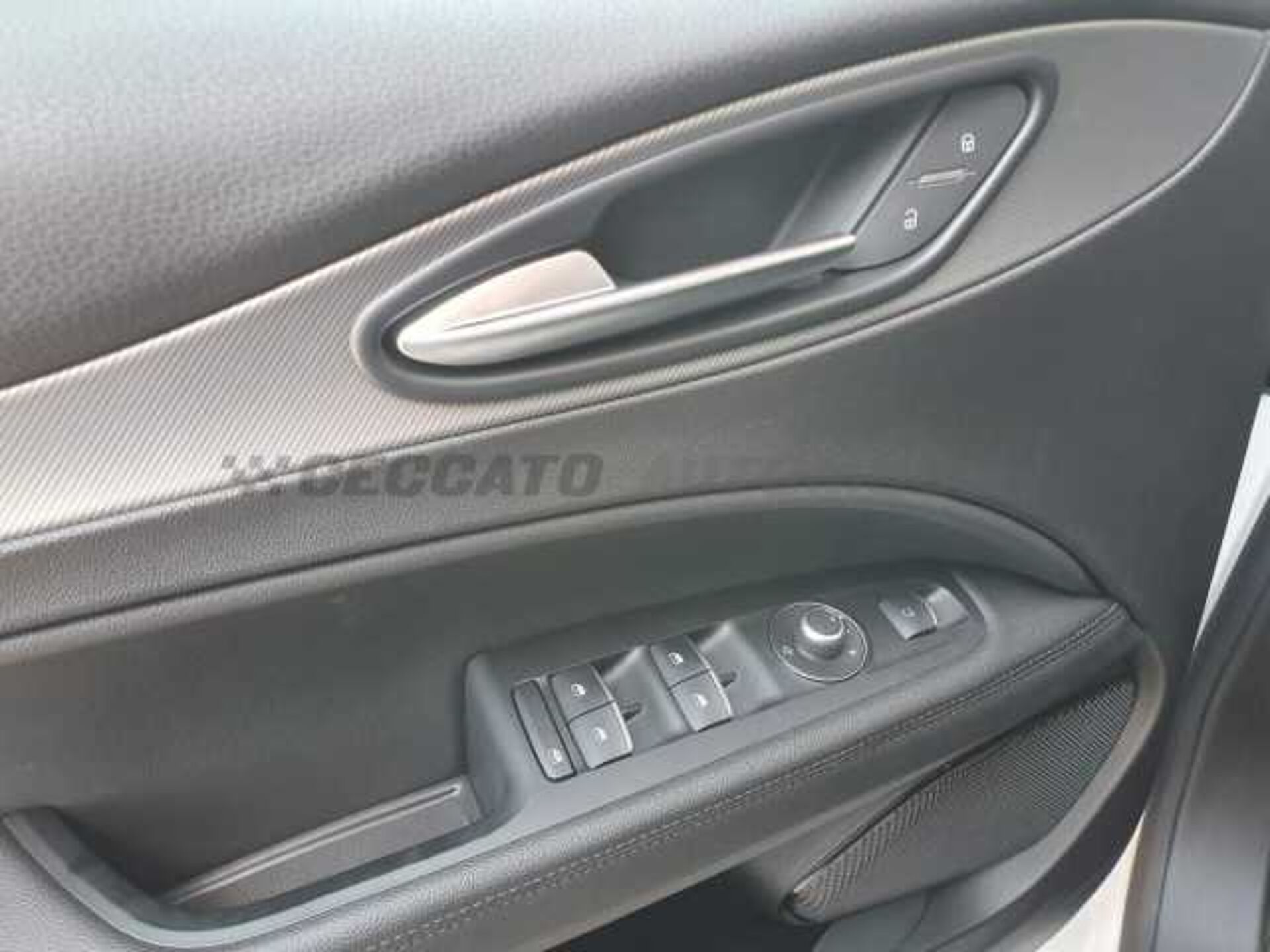 Alfa Romeo Stelvio 2.1l - white