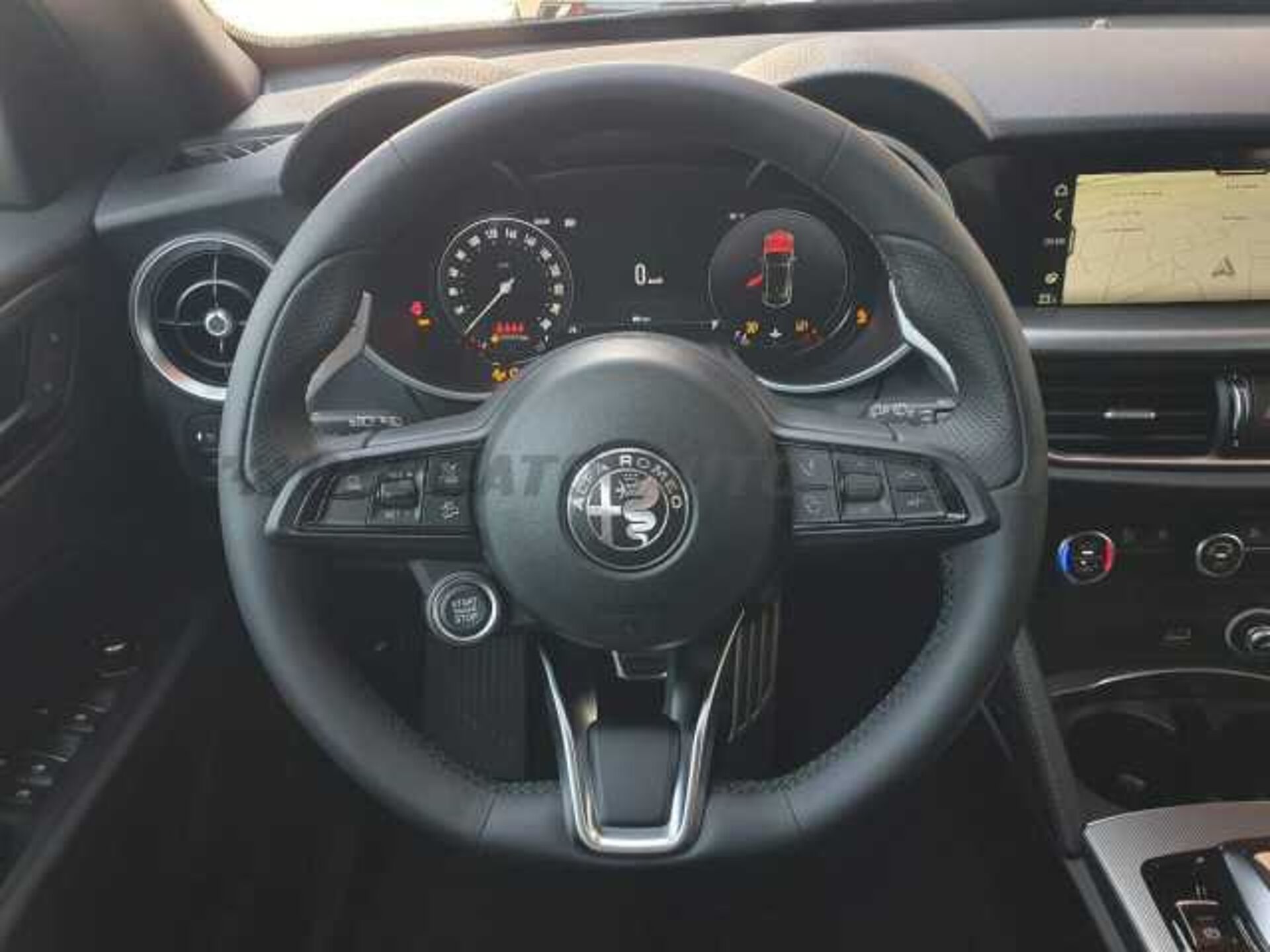 Alfa Romeo Stelvio 2.1l - white