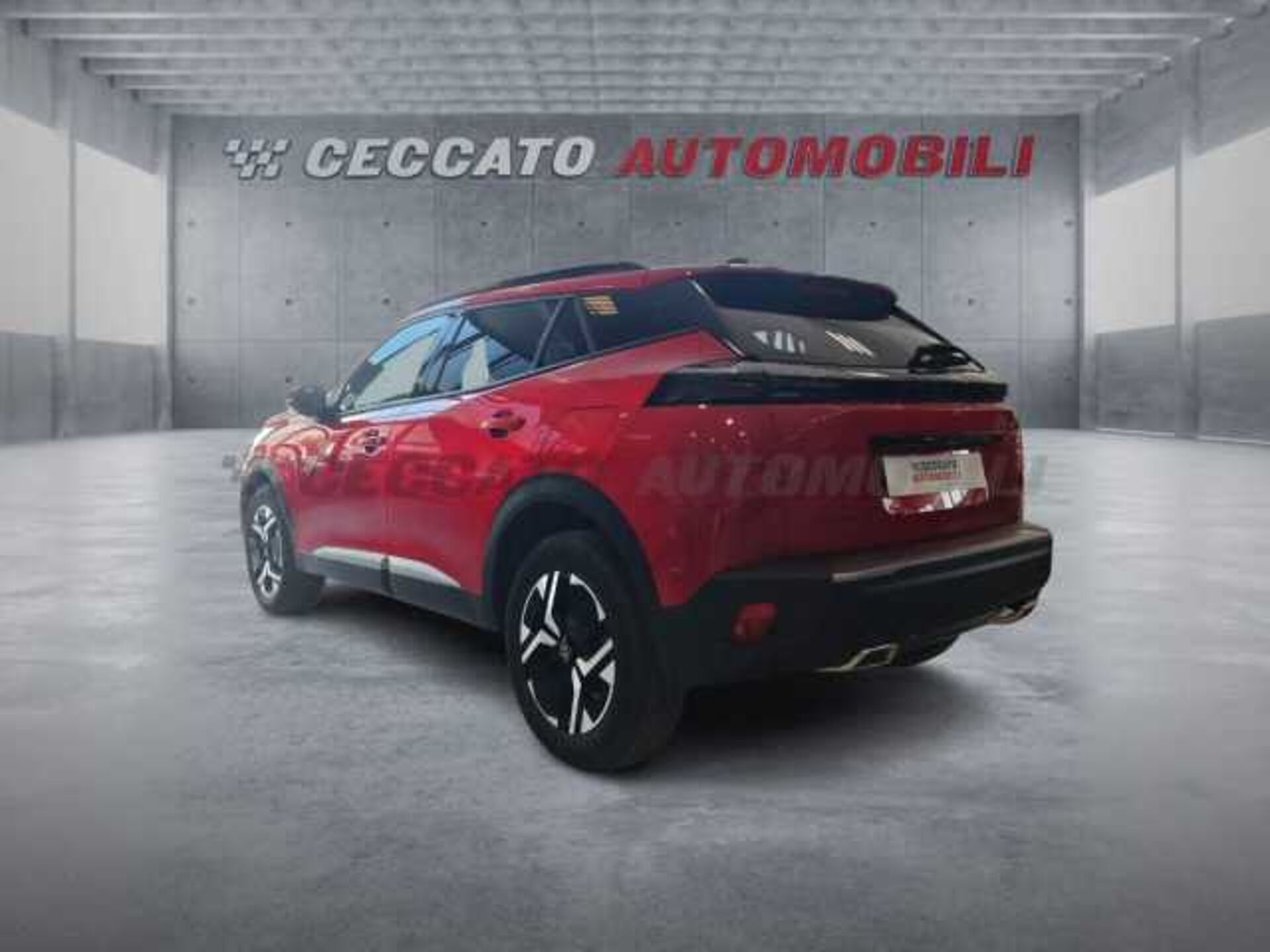 Peugeot 2008 1.2l - red