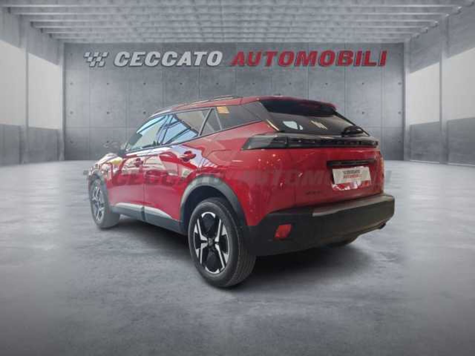 Peugeot 2008 1.2l - red