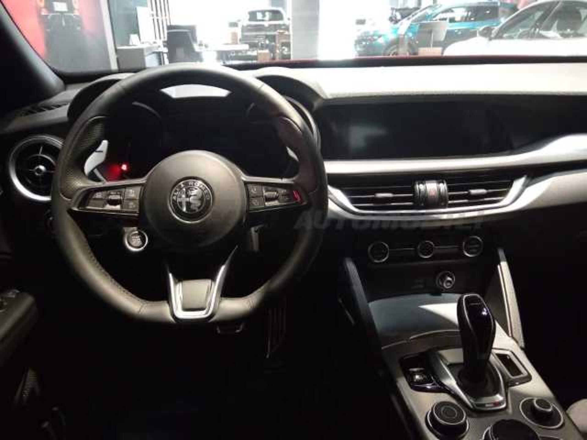 Alfa Romeo Stelvio 2.1l - red